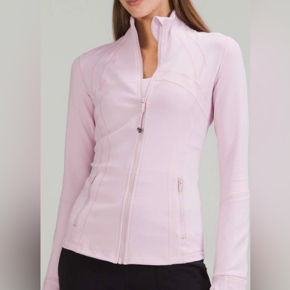 ✨SALE✨ Pink Lululemon Define jacket size 8